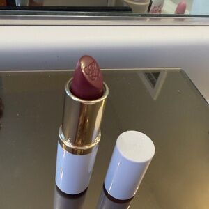Estee Lauder Rich Plum “Bold desires “ Lipstick, perfect condition. NWOT.